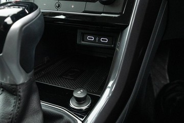 https://dvg-vehicle-assets.s3.amazonaws.com/C4481/4adc33576tvkws1unj95hkozs.jpg