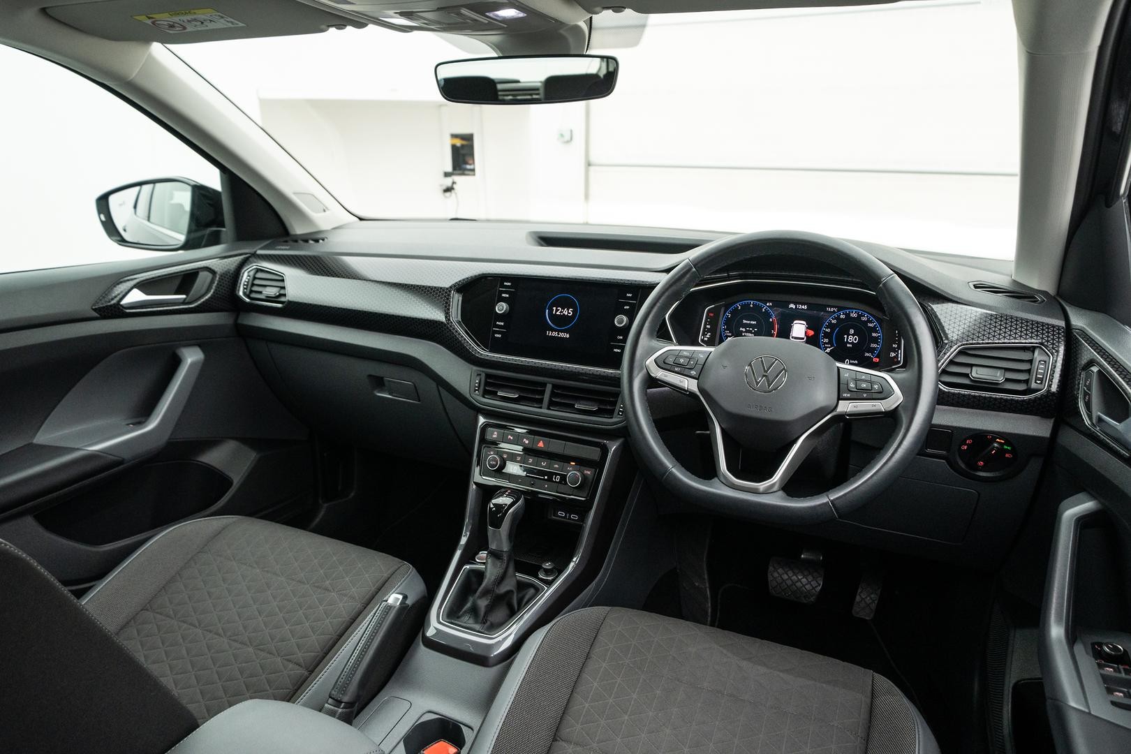 Volkswagen T-cross image 4
