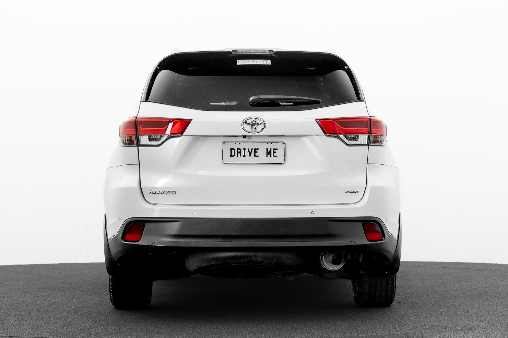 Toyota Kluger image 3
