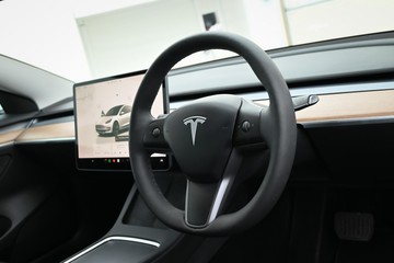 https://dvg-vehicle-assets.s3.amazonaws.com/C4509/elwrpf5t0m7zlnisnaaso482y.jpg