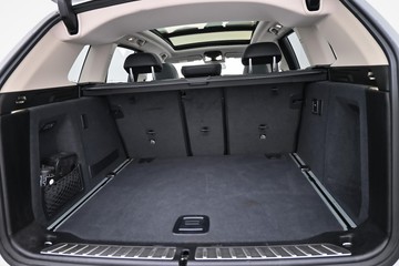 https://dvg-vehicle-assets.s3.amazonaws.com/C4528/5vakskior3ufc4pj51r29xvri.jpg