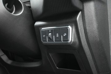 https://dvg-vehicle-assets.s3.amazonaws.com/C4529/c8glxiafij8d3kepbxioa3th2.jpg