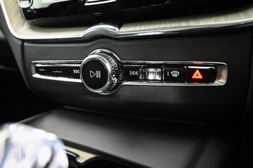 https://dvg-vehicle-assets.s3.amazonaws.com/C4541/4qf9x2774v3losd3l5e6cwhcr.jpg