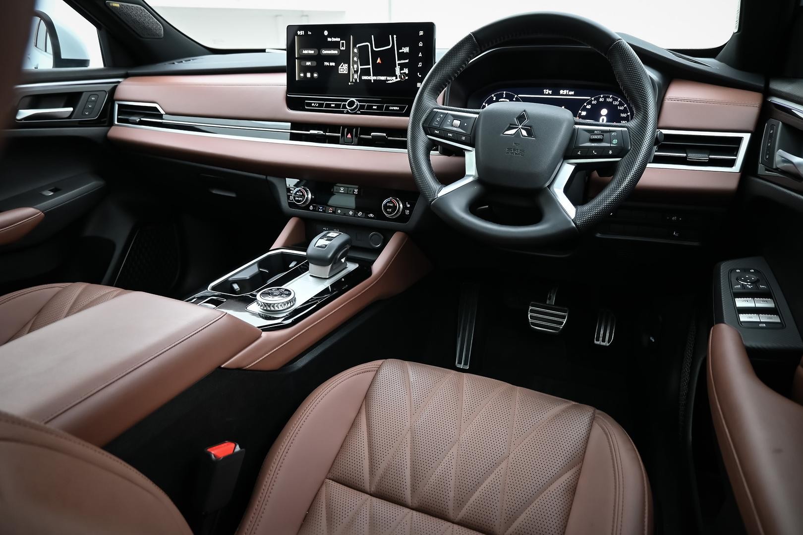Mitsubishi Outlander image 4