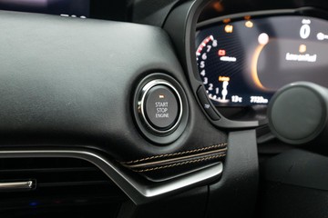 https://dvg-vehicle-assets.s3.amazonaws.com/C4588/clvmtczoa13yr6olwieeqxqpx.jpg