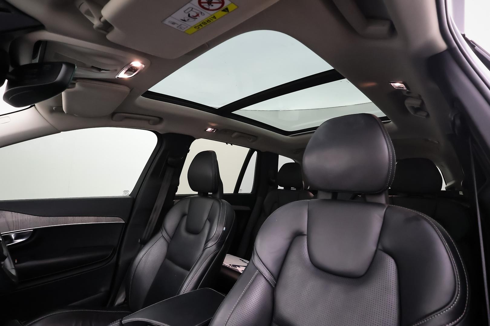 Volvo Xc90 image 4
