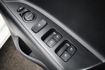 https://dvg-vehicle-assets.s3.amazonaws.com/C4629/511p7srdb9hyuc6azifwb1kwf.jpg