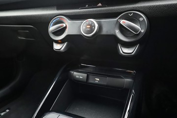 https://dvg-vehicle-assets.s3.amazonaws.com/C4629/cq7xlm1h88su9kszore7wrmyj.jpg