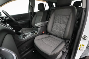 https://dvg-vehicle-assets.s3.amazonaws.com/C4634/eauv7xvduh94jkpqozd18anss.jpg