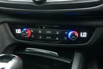 https://dvg-vehicle-assets.s3.amazonaws.com/C4640/4wpl0r16o77wgiulbk55w2k61.jpg