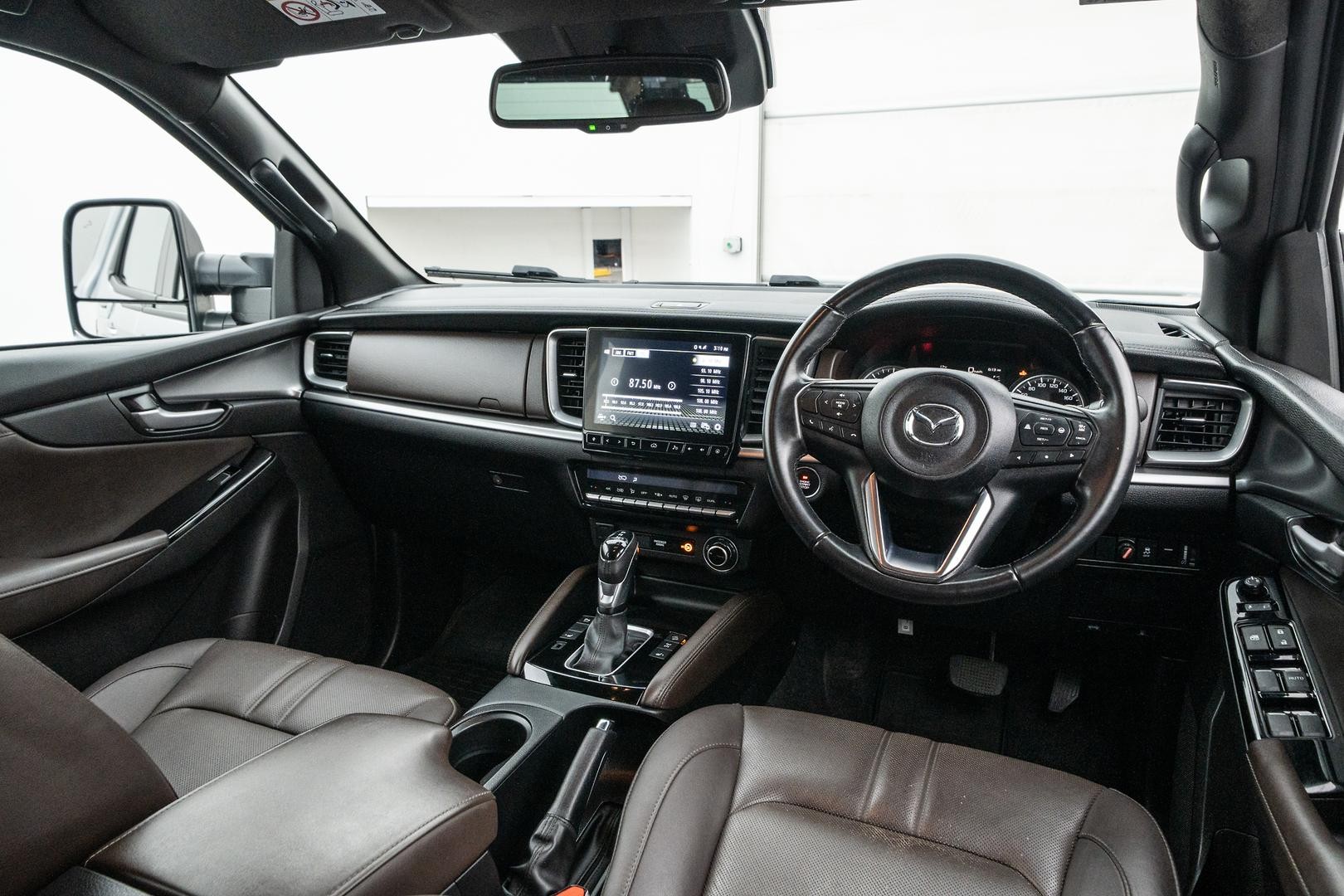 Mazda Bt-50 image 4