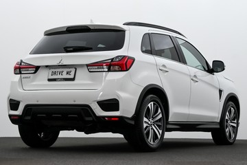 https://dvg-vehicle-assets.s3.amazonaws.com/C4676/44o3e47rq49xs7u9nvuoyghe2.jpg