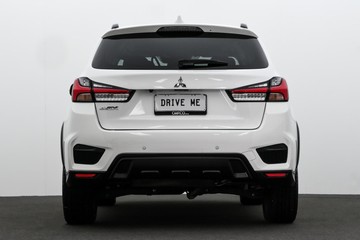 https://dvg-vehicle-assets.s3.amazonaws.com/C4676/9si9ex3rgzbystx7idm1bstmi.jpg