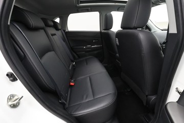 https://dvg-vehicle-assets.s3.amazonaws.com/C4676/kpyuj02urodpbros00mh4ciy.jpg