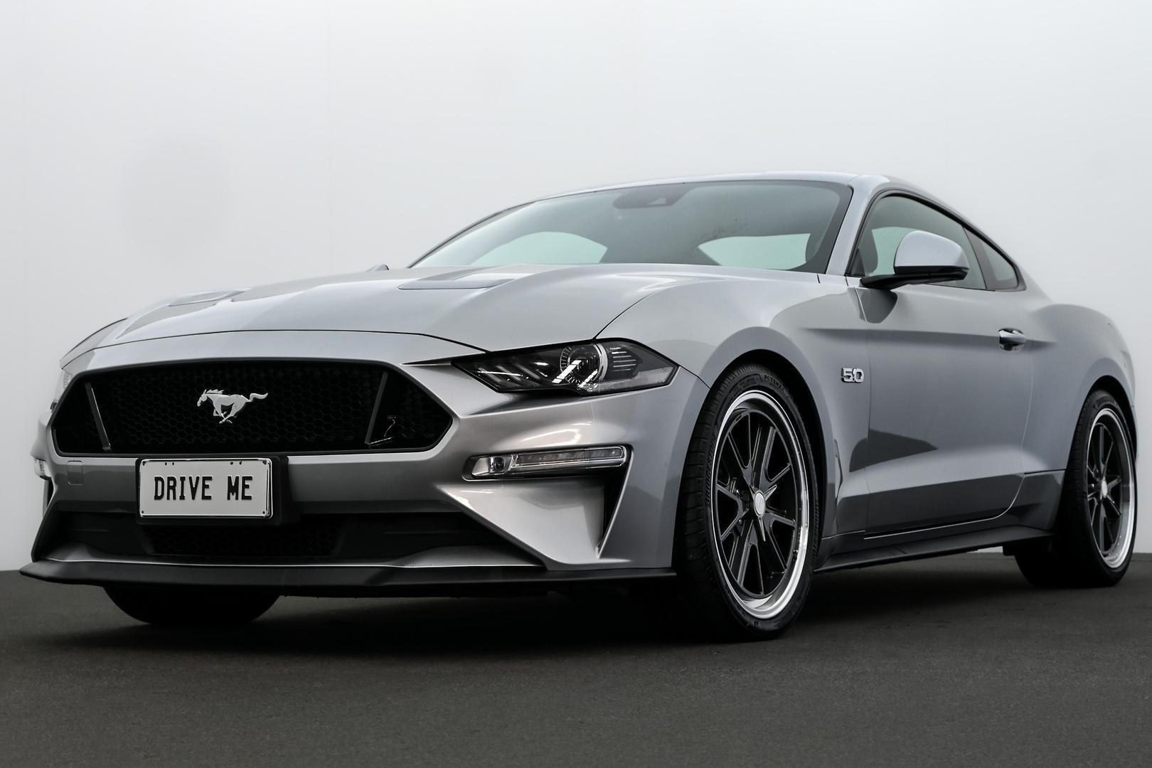 Ford Mustang image 1