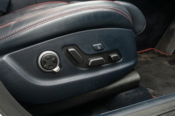 https://dvg-vehicle-assets.s3.amazonaws.com/C4764/d7h0sshxyft2iai9lftnok40g.jpg