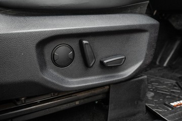 https://dvg-vehicle-assets.s3.amazonaws.com/C4771/5l6dx3nond6gh9o5cnpcr5t45.jpg