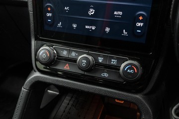 https://dvg-vehicle-assets.s3.amazonaws.com/C4771/ej7txzwwles21pzta1tda5iyq.jpg