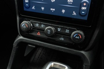 https://dvg-vehicle-assets.s3.amazonaws.com/C4773/20ii40ipsqgy24wnjzwxx49ni.jpg