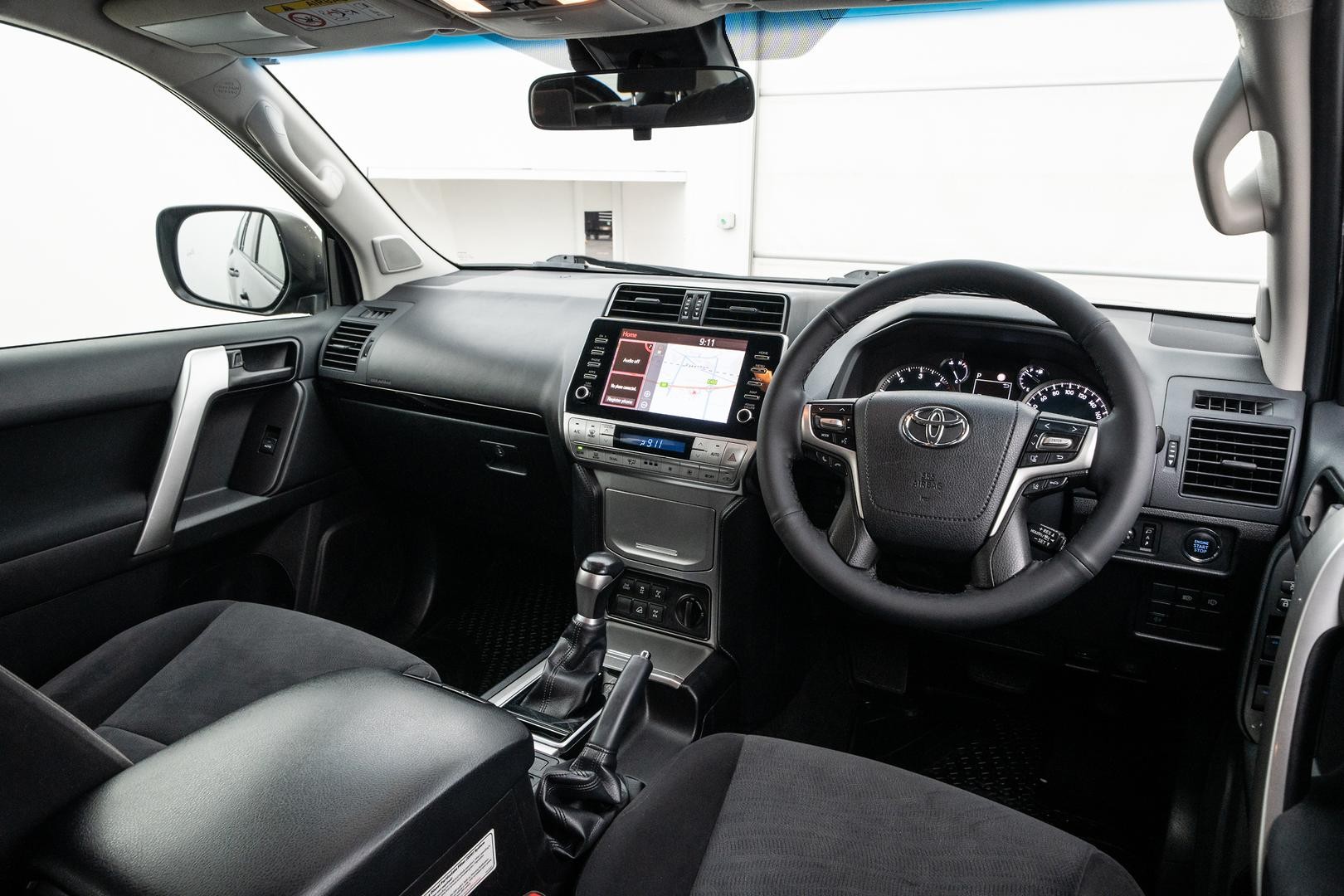 Toyota Landcruiser Prado image 4