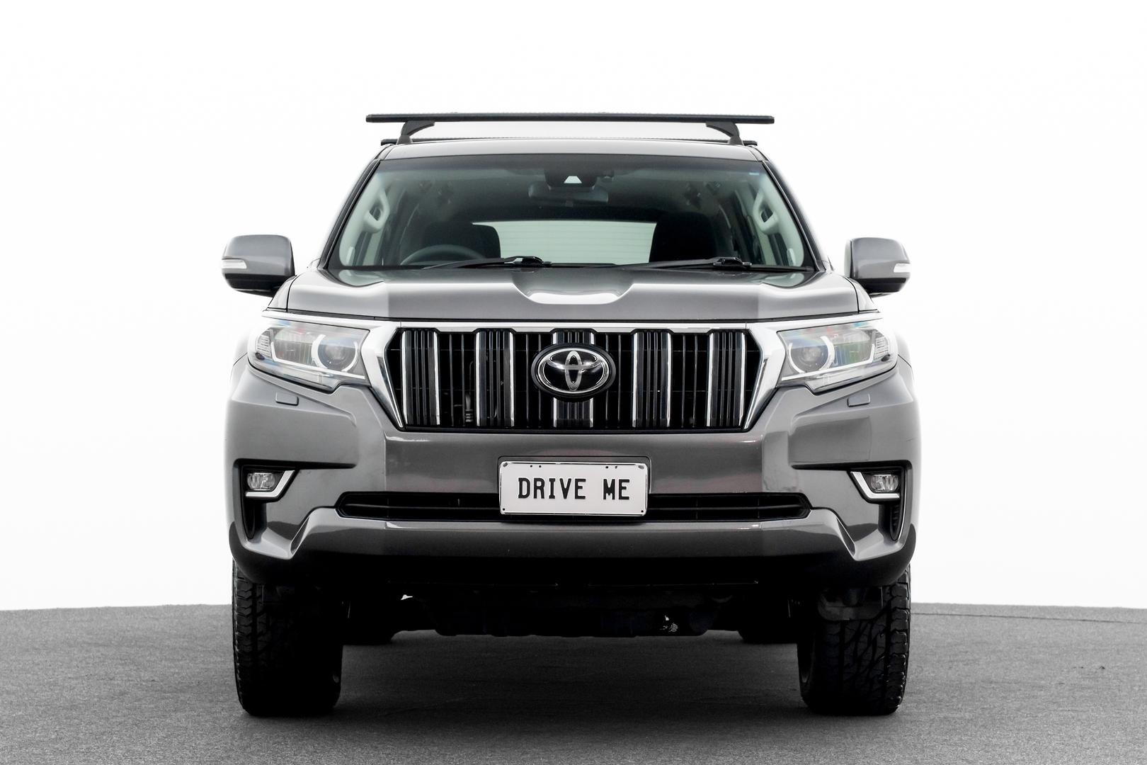 Toyota Landcruiser Prado image 2