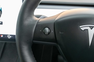 https://dvg-vehicle-assets.s3.amazonaws.com/C4799/99gbuz2304axny5kesienlr2d.jpg