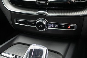 https://dvg-vehicle-assets.s3.amazonaws.com/C4804/2wr0qskj1b06igm0ewxitnru9.jpg