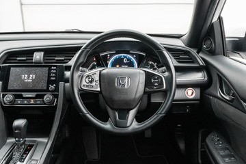 https://dvg-vehicle-assets.s3.amazonaws.com/C4809/7xrzw3m7481p3y4i2mpt6sos0.jpg