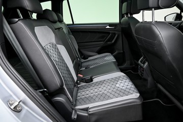 https://dvg-vehicle-assets.s3.amazonaws.com/C4818/365h9mm1wpyl1lrnxcut41jug.jpg