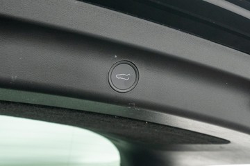 https://dvg-vehicle-assets.s3.amazonaws.com/C4819/102lk35cxnonxmah7zzv9uqb7.jpg