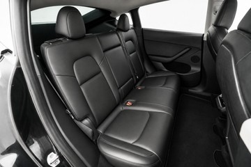 https://dvg-vehicle-assets.s3.amazonaws.com/C4819/8wrdl2u8hz1sgl98b6qcw5l4c.jpg
