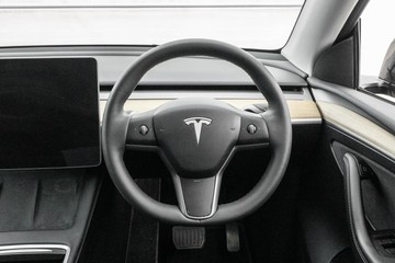 https://dvg-vehicle-assets.s3.amazonaws.com/C4819/bb2vs4s96vyqaudbb1lrsffs.jpg