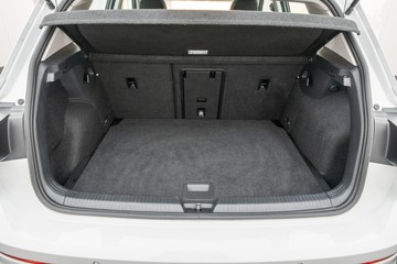 https://dvg-vehicle-assets.s3.amazonaws.com/C4829/1fl1bqnll00w6wgiycpf0tphh.jpg