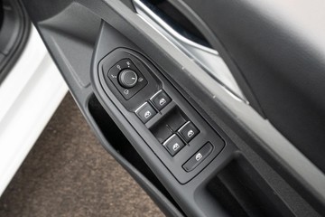 https://dvg-vehicle-assets.s3.amazonaws.com/C4829/4ledp4mzmfm6xiz9ybkeoipda.jpg