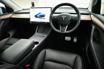 https://dvg-vehicle-assets.s3.amazonaws.com/C4845/dgzev0t5jur08qnea8l2ay5av.jpg