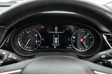 https://dvg-vehicle-assets.s3.amazonaws.com/C4869/2kracrcw2lx6fro7re2nd6rz8.jpg