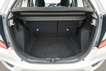 https://dvg-vehicle-assets.s3.amazonaws.com/C4876/a4d77sthqk8uts48ze4q2gibj.jpg