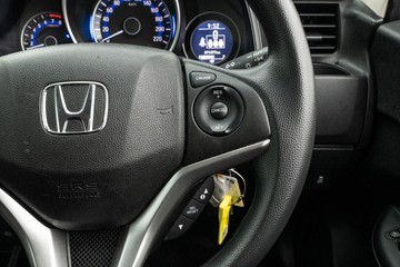 https://dvg-vehicle-assets.s3.amazonaws.com/C4876/atiyca4qkm3xaij6tnmj4umap.jpg