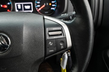https://dvg-vehicle-assets.s3.amazonaws.com/C4881/4x3ceefop1302y5ysh8w79bch.jpg