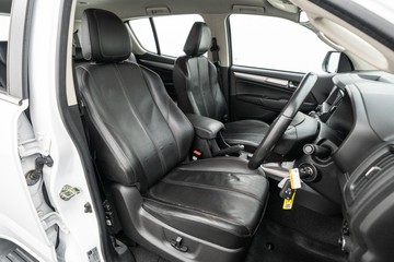 https://dvg-vehicle-assets.s3.amazonaws.com/C4881/cz2nq8nw871j4xnlg6qyve9uh.jpg