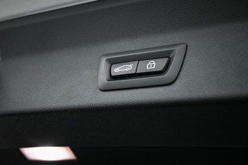 https://dvg-vehicle-assets.s3.amazonaws.com/C4895/8xgnihpghrkq4fh59crq65xz8.jpg