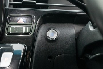 https://dvg-vehicle-assets.s3.amazonaws.com/C4897/6bcx1k5q2gqc67em2bf115ocg.jpg