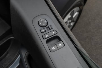 https://dvg-vehicle-assets.s3.amazonaws.com/C4897/6mqap7t3a4gjonwvpl41dk9q6.jpg