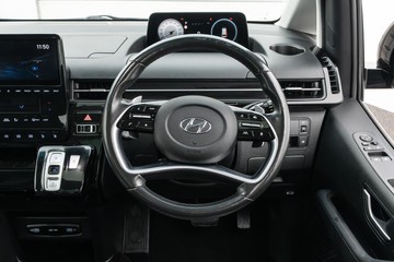 https://dvg-vehicle-assets.s3.amazonaws.com/C4897/b8361tmboq2jezjcbxu9n2m7p.jpg
