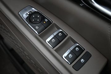 https://dvg-vehicle-assets.s3.amazonaws.com/C4899/9zlhg4nsysveobiwon1oeusts.jpg