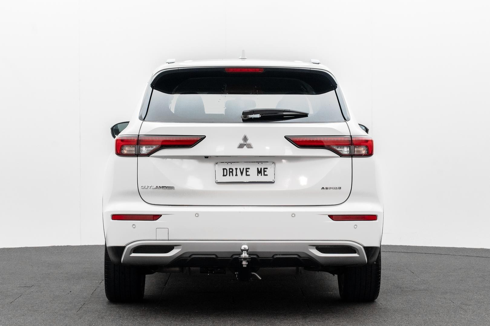 Mitsubishi Outlander image 3
