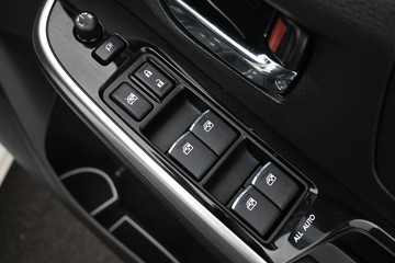 https://dvg-vehicle-assets.s3.amazonaws.com/C4910/1c33ask3rcnw5yck85npct1h2.jpg