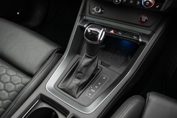 https://dvg-vehicle-assets.s3.amazonaws.com/C4930/8qtovoaa3nezudwfv66rqgpx6.jpg
