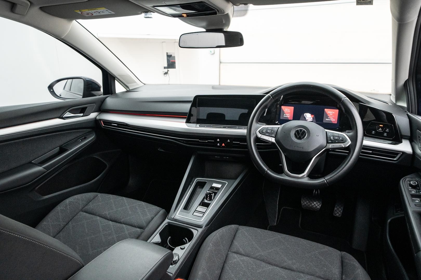 Volkswagen Golf image 4