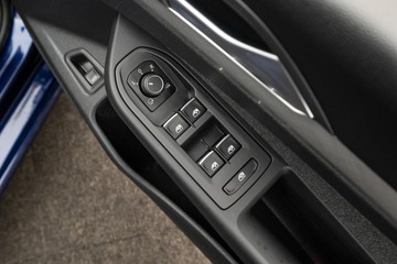 https://dvg-vehicle-assets.s3.amazonaws.com/C4931/bszboa1f1dmewgj3ofcrbf1gj.jpg